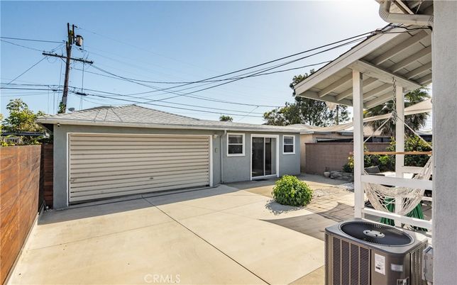 Detached Garage, Exterior