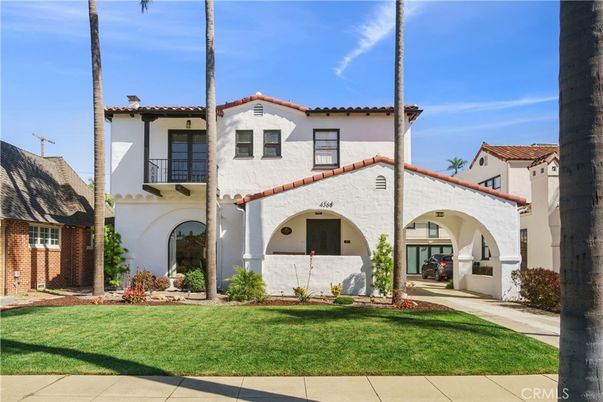 Exterior, Facade, Spanish Mediterranean
