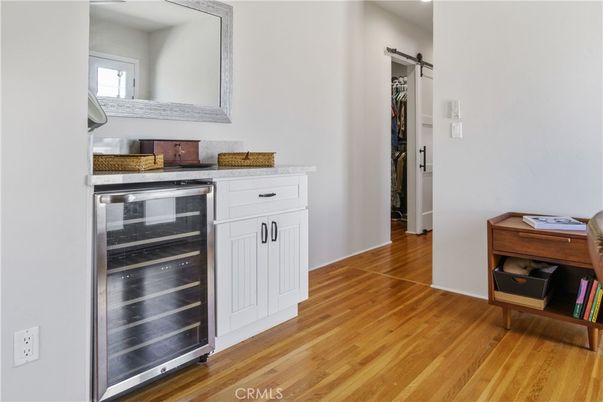 Interior, Stainless Steel Appliances, Wood Texture Flooring