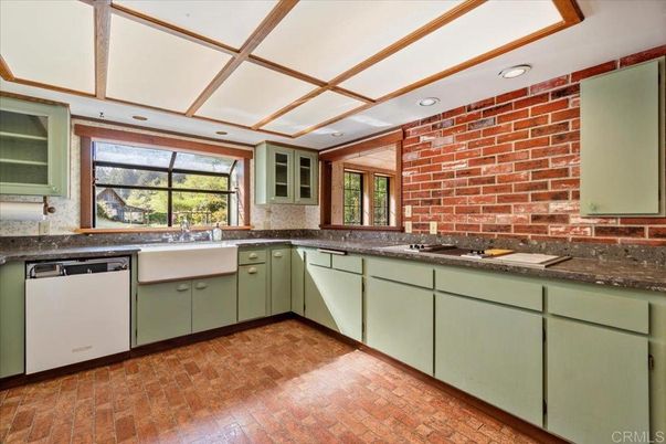 Interior, Kitchen, Recessed Lighting, Stone Walls