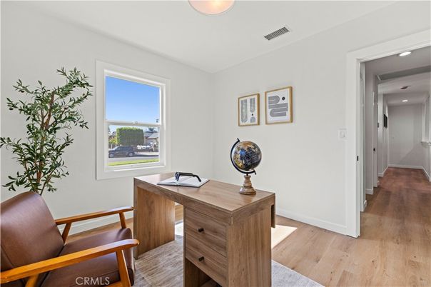 Home Office, Interior, Recessed Lighting, Wood Texture Flooring