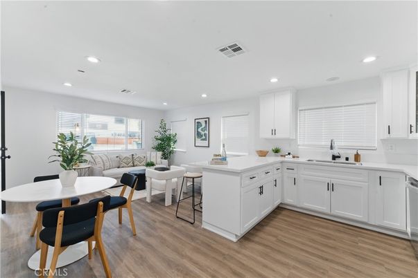 Dining room, Interior, Kitchen, Recessed Lighting, Wood Texture Flooring