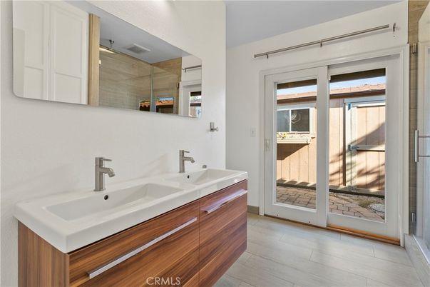 Bathroom, Dual Sink Vanities, Interior, Wood Texture Flooring