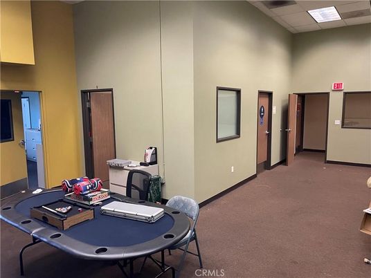 Game Room, Interior