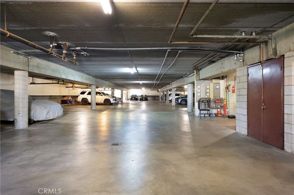 Garage, Interior