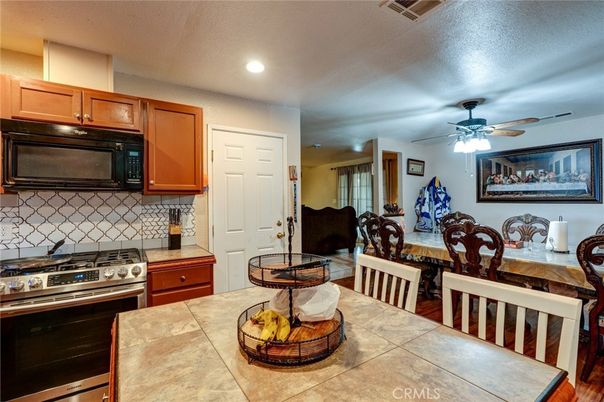 Dining room, Interior, Kitchen, Living room, Recessed Lighting, Stainless Steel Appliances