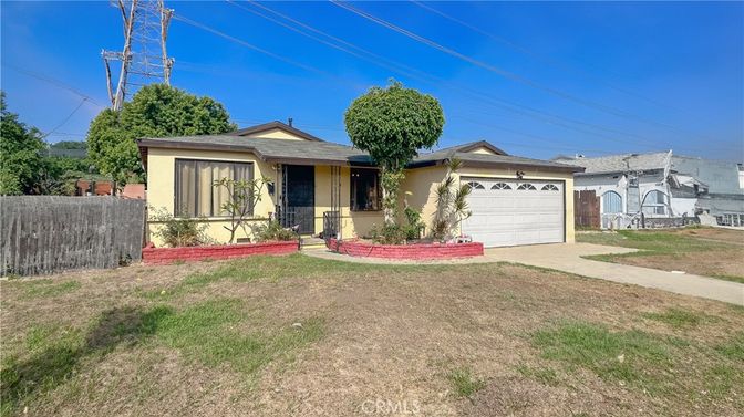 Attached, Backyard, Exterior, Facade, Ranch