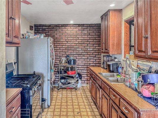 Interior, Kitchen, Recessed Lighting, Stone Walls