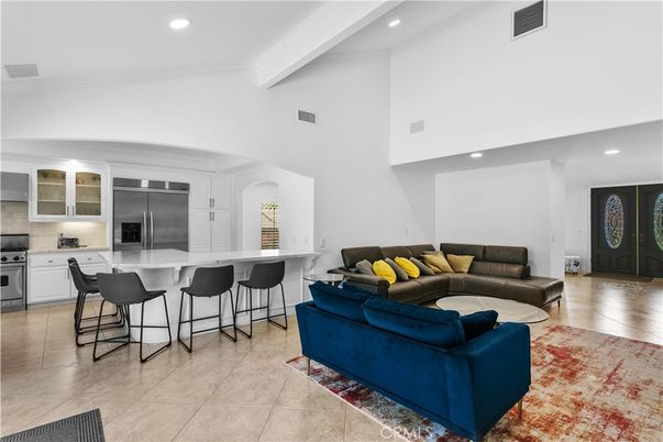 Interior, Kitchen, Living room, Recessed Lighting, Stainless Steel Appliances
