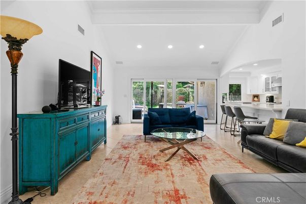 Dining room, Interior, Kitchen, Living room, Recessed Lighting