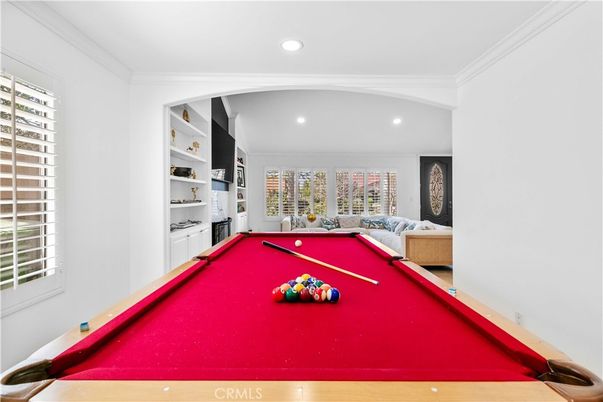 Billiard Table, Game Room, Interior, Recessed Lighting