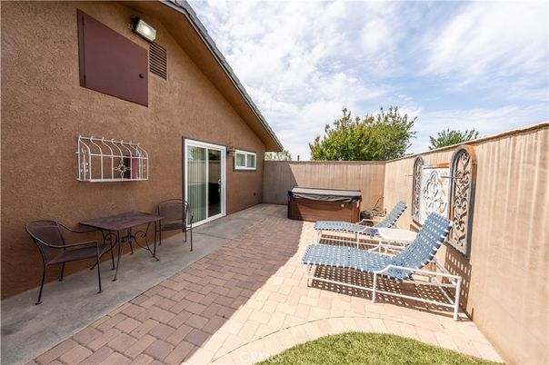 Exterior, Hot Tub