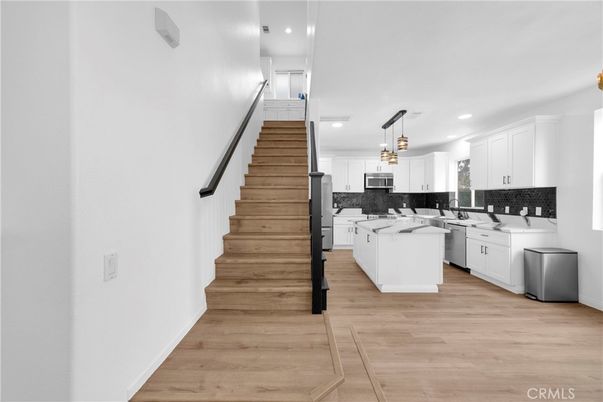 Interior, Kitchen, Pendant Lights, Recessed Lighting, Wood Texture Flooring
