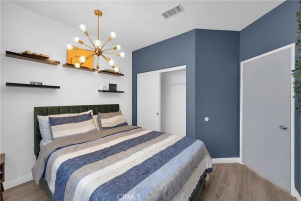 Bedroom, Interior, Pendant Lights, Wood Texture Flooring