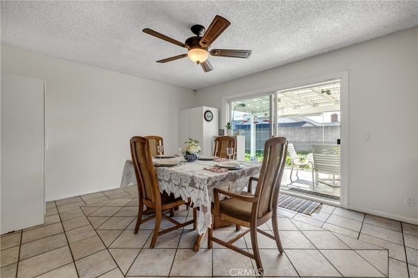 Dining room, Interior
