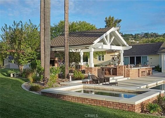 Backyard, Exterior, Pool