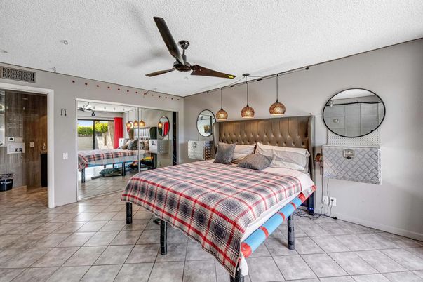 Bedroom, Interior, Pendant Lights