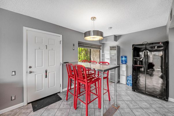 Dining room, Interior