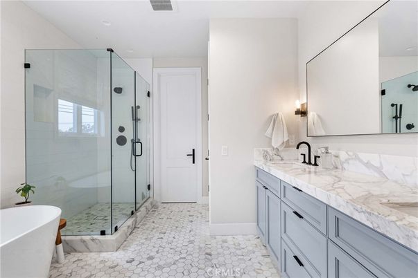 Bathroom, Dual Sink Vanities, Free Standing Baths, Glass Shower, Interior, Recessed Lighting