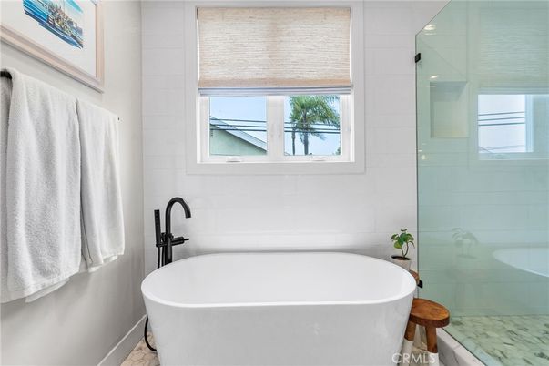 Bathroom, Free Standing Baths, Glass Shower, Interior