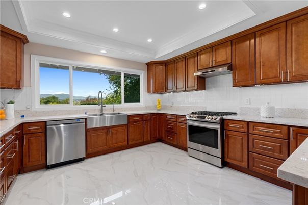 Interior, Kitchen, Marble, Recessed Lighting, Stainless Steel Appliances