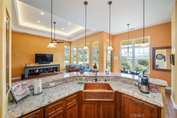 Interior, Living room, Pendant Lights, Recessed Lighting