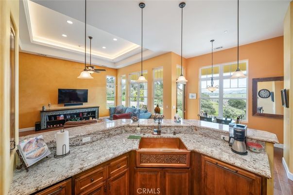 Interior, Living room, Pendant Lights, Recessed Lighting