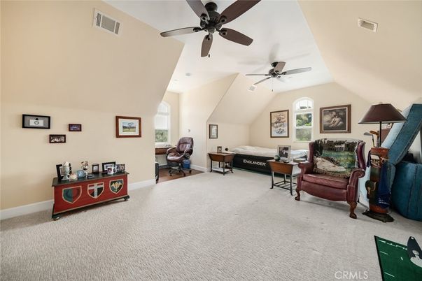 Home Office, Interior