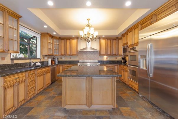 Chandelier, Interior, Kitchen, Recessed Lighting, Stainless Steel Appliances