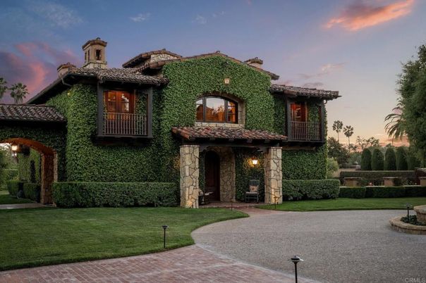 Backyard, Exterior, Facade, Mediterranean