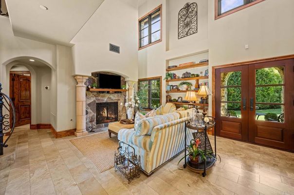 Fireplace, Interior, Living room, Recessed Lighting