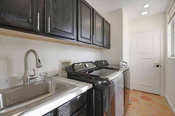 Interior, Recessed Lighting, Washer