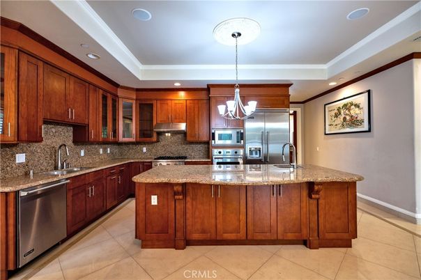 Chandelier, Interior, Kitchen, Recessed Lighting, Stainless Steel Appliances