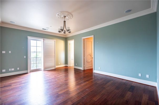 Chandelier, Empty room, Interior, Wood Texture Flooring