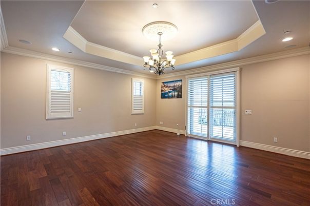 Chandelier, Empty room, Interior, Recessed Lighting, Wood Texture Flooring