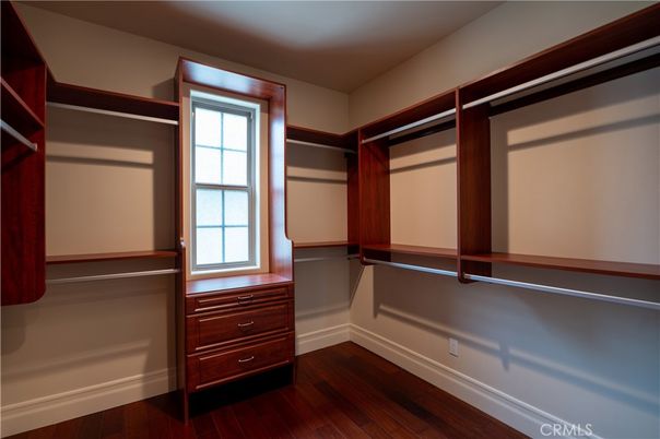 Interior, Walk-in Closets, Wood Texture Flooring