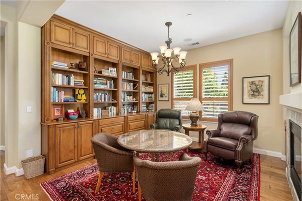Chandelier, Fireplace, Interior, Wood Texture Flooring