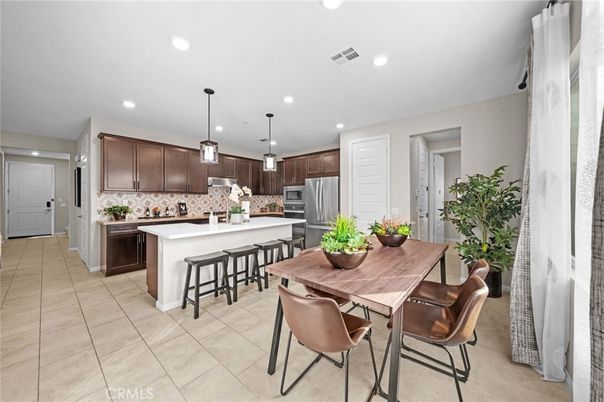 Dining room, Interior, Kitchen, Pendant Lights, Recessed Lighting, Stainless Steel Appliances