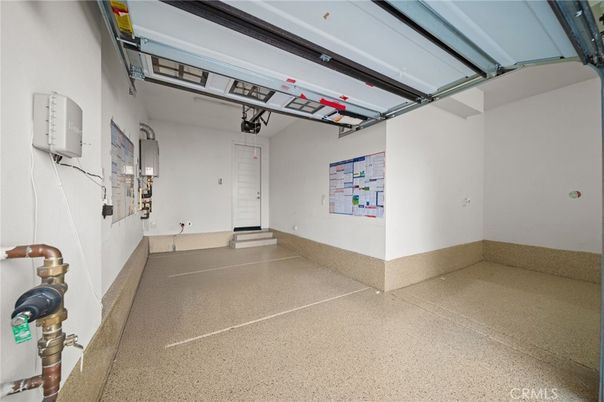 Garage, Interior