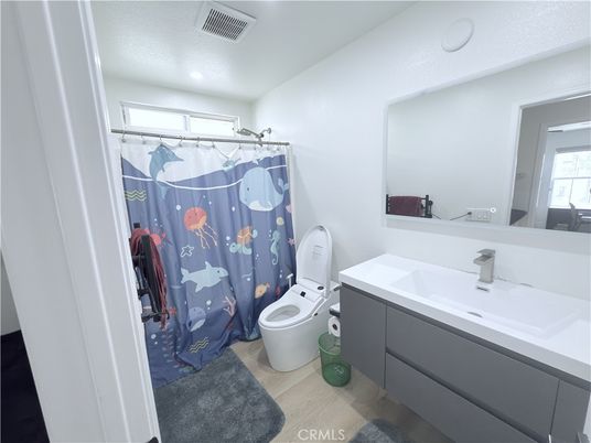 Bathroom, Interior, Recessed Lighting, Wood Texture Flooring