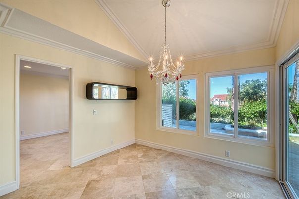 Chandelier, Empty room, Interior, Recessed Lighting