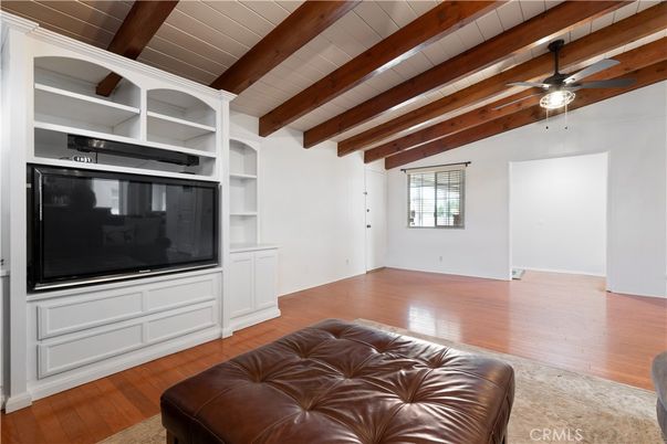 Empty room, Interior, Wooden Beams, Wood Texture Flooring