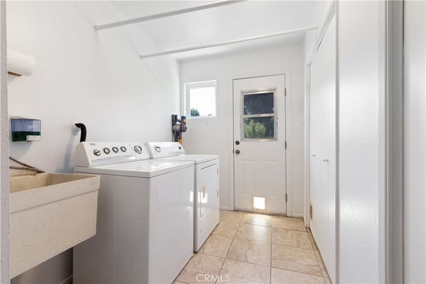 Interior, Washer