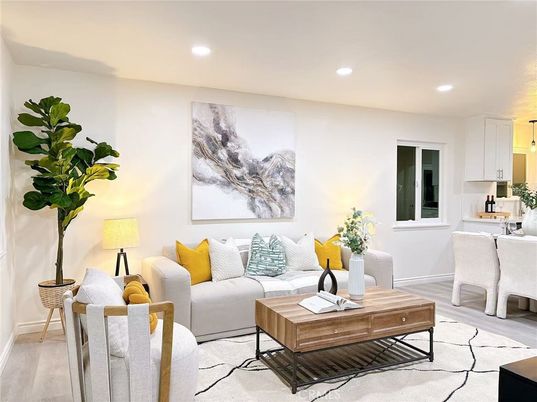 Interior, Living room, Recessed Lighting, Wood Texture Flooring