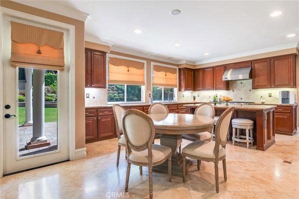 Dining room, Interior, Kitchen, Recessed Lighting, Stainless Steel Appliances