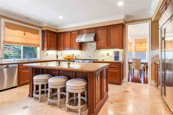 Dining room, Interior, Kitchen, Recessed Lighting, Stainless Steel Appliances