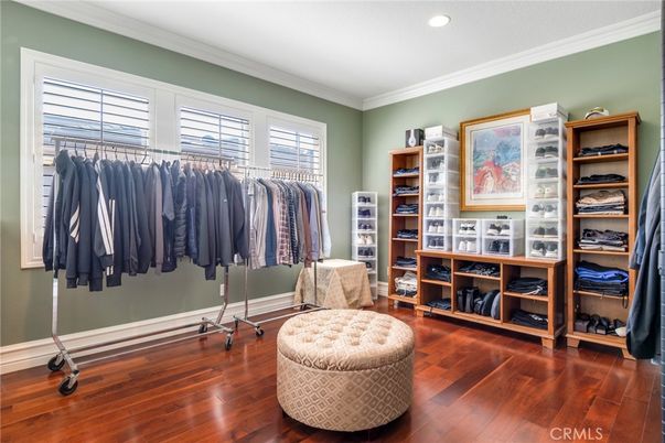 Interior, Recessed Lighting, Walk-in Closets, Wood Texture Flooring