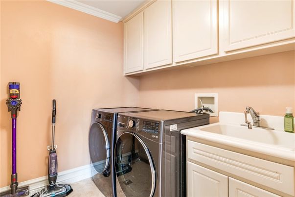 Interior, Washer