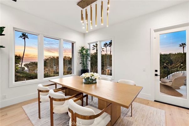 Dining room, Interior, Pendant Lights, Water, Wood Texture Flooring