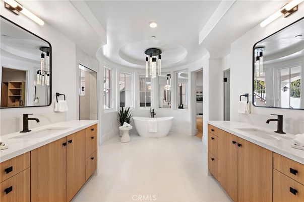 Bathroom, Dual Sink Vanities, Free Standing Baths, Interior, Pendant Lights, Recessed Lighting